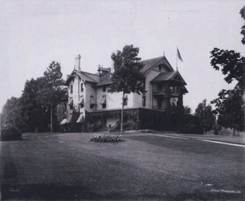 The Leiter family built
a large summer home vaguely reminiscent of a Swiss cottage. 
Photo courtesy Geneva Lake Museum.